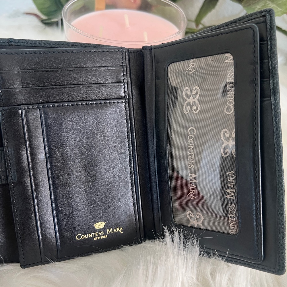 Countess Mara Wallet - Picture 7 of 9